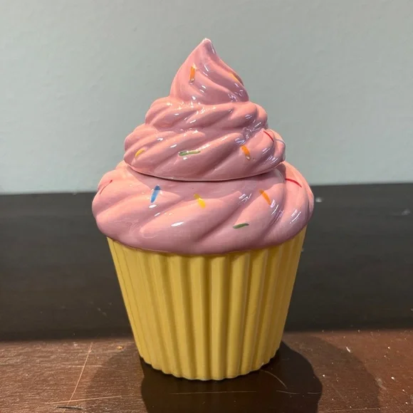 Kirklands Pink Strawberry Cupcake Shaped Jar Candle - Picture 3 of 8